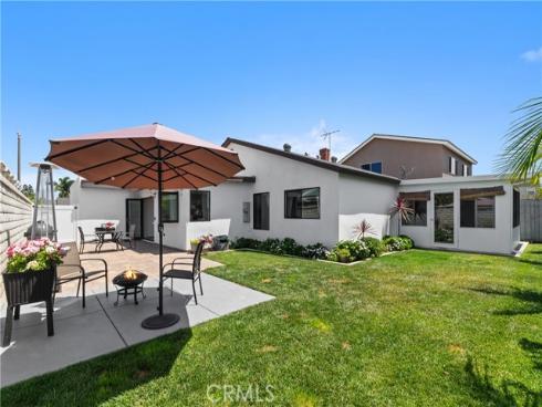 6562 Dohrn Circle, Huntington Beach, CA