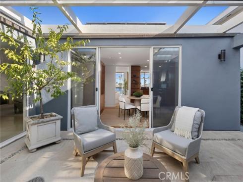 17033 Edgewater Drive, Huntington Beach, CA
