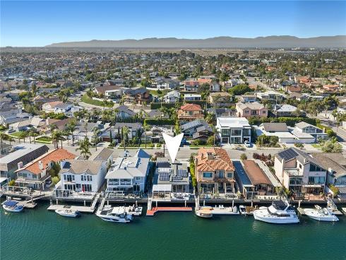 17033 Edgewater Drive, Huntington Beach, CA