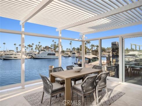 17033 Edgewater Lane, Huntington Beach, CA