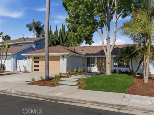 20682 Queens Park Lane, Huntington Beach, CA