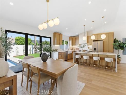 20682 Queens Park Lane, Huntington Beach, CA