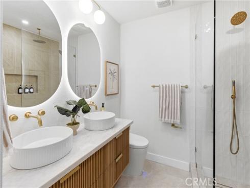 20682 Queens Park Lane, Huntington Beach, CA