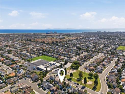 20682 Queens Park Lane, Huntington Beach, CA