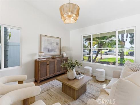 20682 Queens Park Lane, Huntington Beach, CA