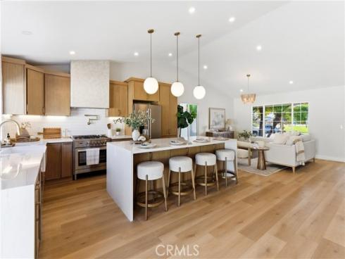 20682 Queens Park Lane, Huntington Beach, CA