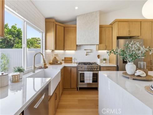20682 Queens Park Lane, Huntington Beach, CA
