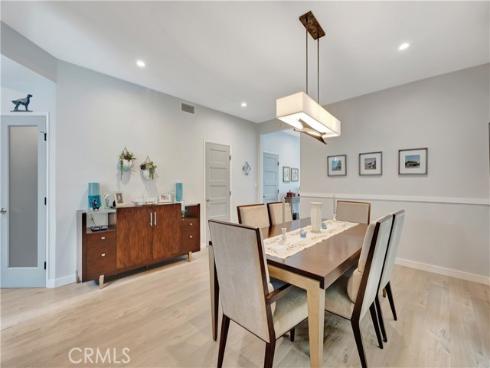 212 Hartford Avenue, Huntington Beach, CA