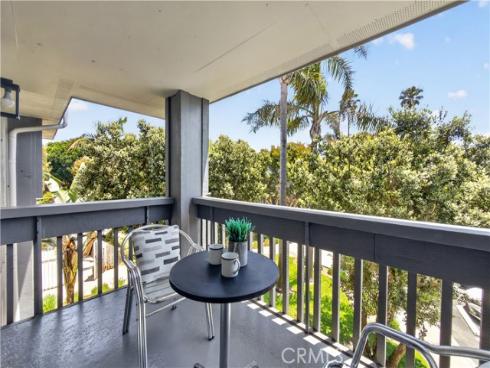 17142 Pacific Coast 201 , Huntington Beach, CA