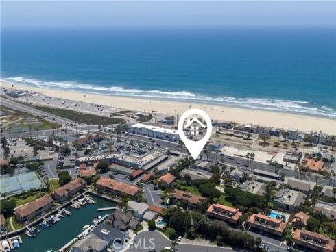 17142 Pacific Coast 201 , Huntington Beach, CA