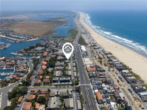 17142 Pacific Coast 201 , Huntington Beach, CA
