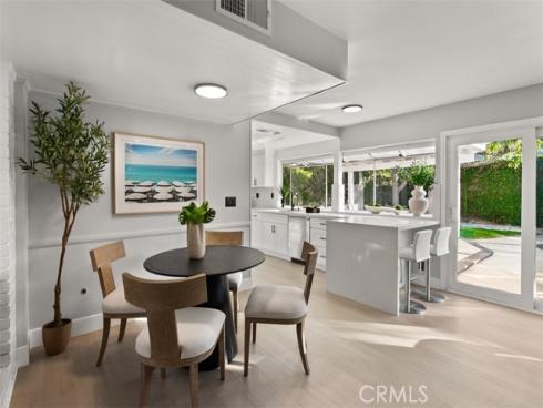 9882 Kings Canyon , Huntington Beach, CA