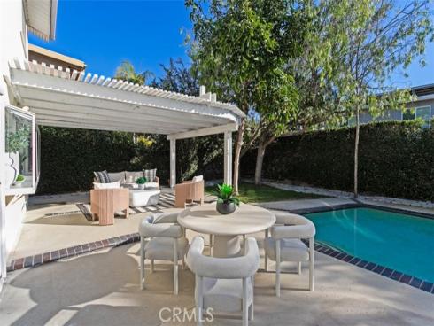 9882 Kings Canyon , Huntington Beach, CA