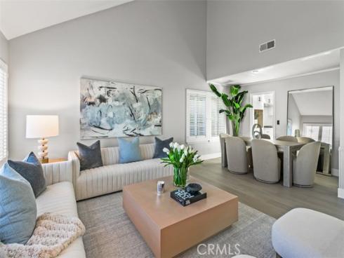 9882 Kings Canyon , Huntington Beach, CA