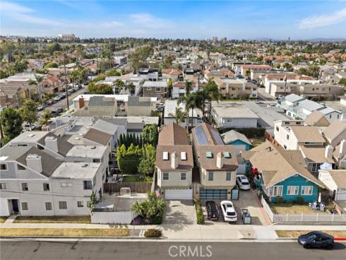 207 Memphis Avenue, Huntington Beach, CA