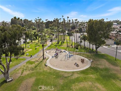 207 Memphis Avenue, Huntington Beach, CA