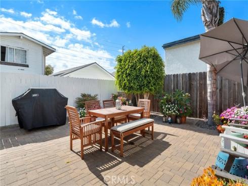 207 Memphis , Huntington Beach, CA