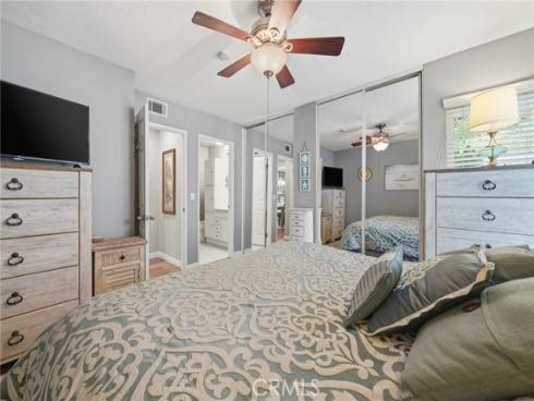 215 Wichita 409 Avenue, Huntington Beach, CA