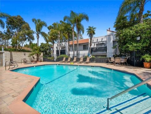 215 Wichita 409 Avenue, Huntington Beach, CA