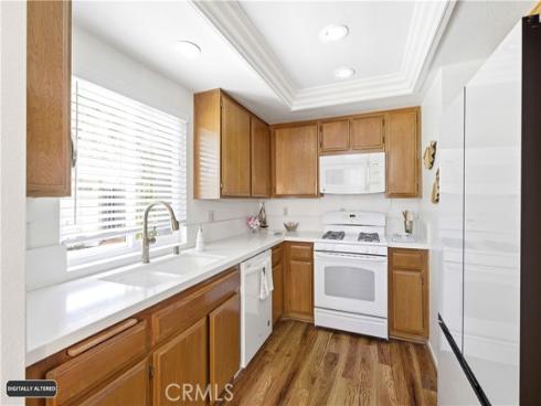 8932 Amador 1312A , Huntington Beach, CA