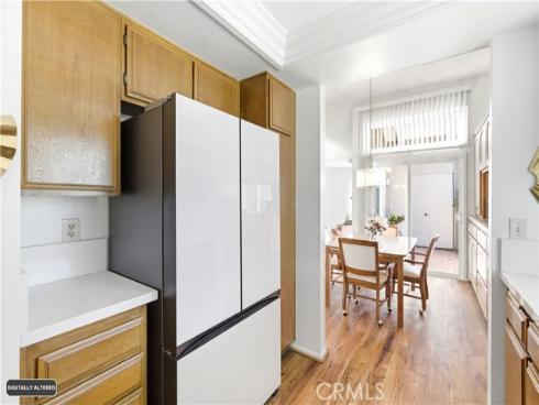 8932 Amador 1312A , Huntington Beach, CA