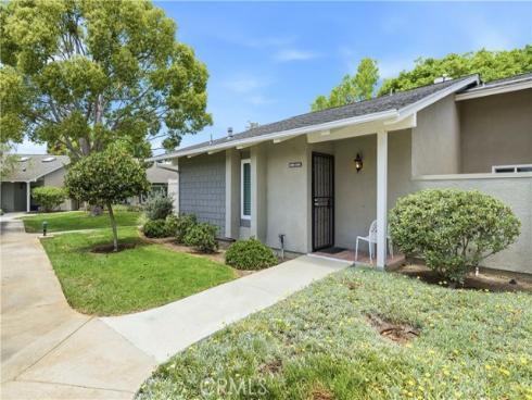 8932 Amador 1312A , Huntington Beach, CA