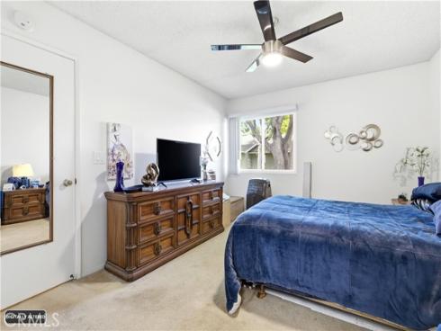8932 Amador 1312A , Huntington Beach, CA