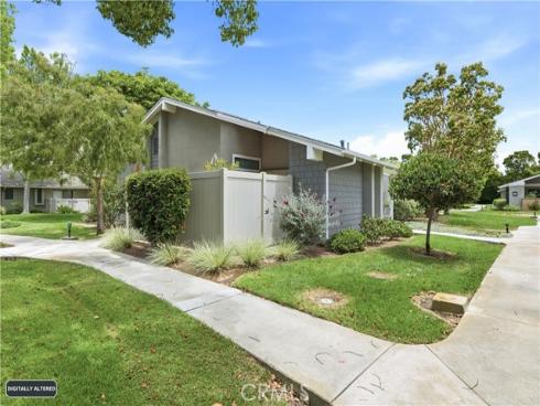 8932 Amador 1312A , Huntington Beach, CA