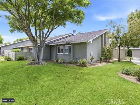 8932 Amador 1312A , Huntington Beach, CA
