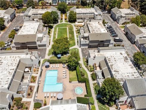 18692 Maplewood Cir , Huntington Beach, CA
