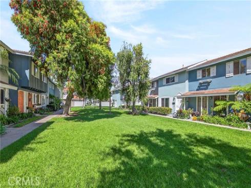 19847 Kingswood , Huntington Beach, CA