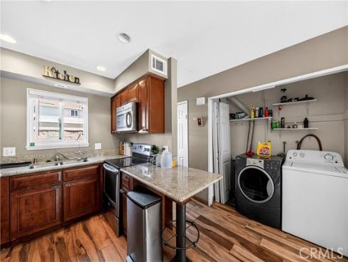 19847 Kingswood , Huntington Beach, CA