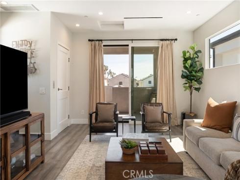 624 14th Street, Huntington Beach, CA