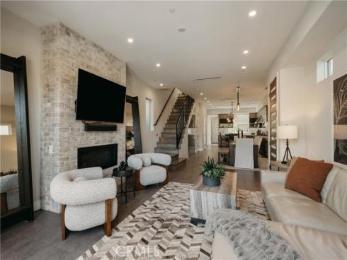 624 14th Street, Huntington Beach, CA
