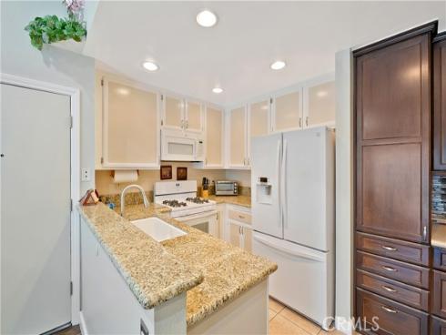 18292 Parkview , Huntington Beach, CA