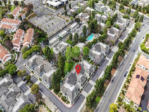 7402  Yellowtail Drive #204  204  Drive, Huntington Beach, CA