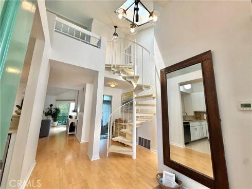 7402 Yellowtail Drive #204 204 Drive, Huntington Beach, CA