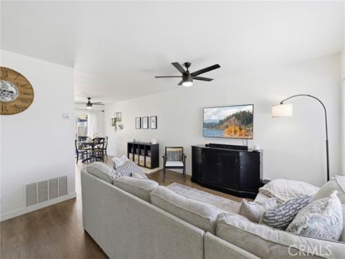 9717 Pettswood #6 Drive, Huntington Beach, CA