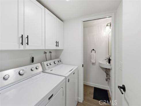 9717 Pettswood #6 Drive, Huntington Beach, CA