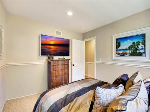 15392 Hanover Lane, Huntington Beach, CA