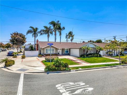 15392 Hanover Lane, Huntington Beach, CA