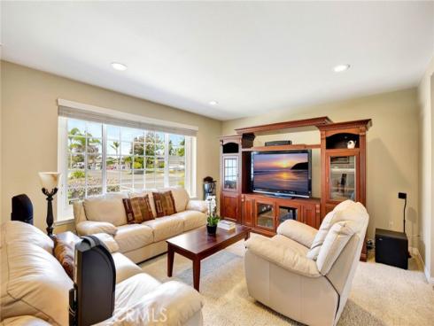 15392 Hanover Lane, Huntington Beach, CA