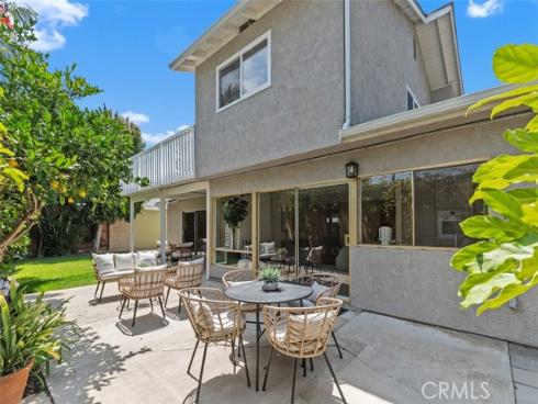 9001 Oceanwood Drive, Huntington Beach, CA