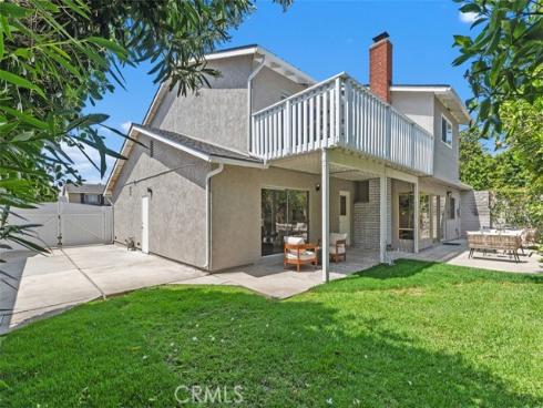 9001 Oceanwood Drive, Huntington Beach, CA