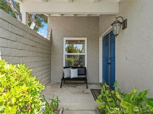9001 Oceanwood Drive, Huntington Beach, CA