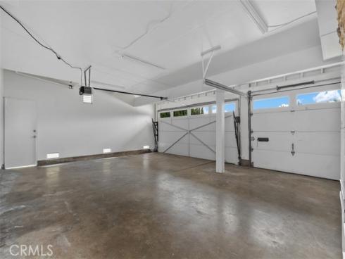 9001 Oceanwood Drive, Huntington Beach, CA