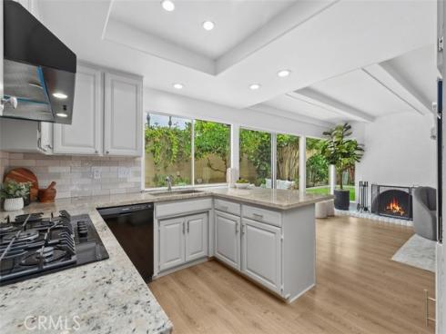 9001 Oceanwood Drive, Huntington Beach, CA