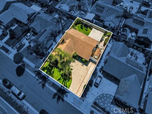 17711 Edwards , Huntington Beach, CA