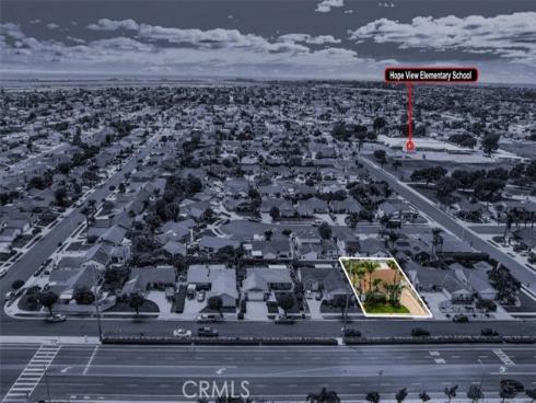 17711 Edwards , Huntington Beach, CA