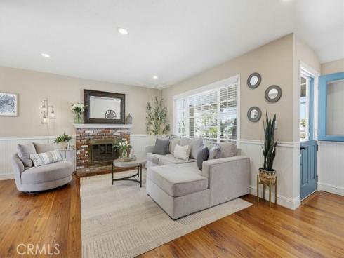 17711 Edwards , Huntington Beach, CA